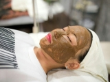 Massage Mặt Với Thuốc Bắc